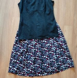 ANN TAYLOR Petite Geometric Pleated Skirt